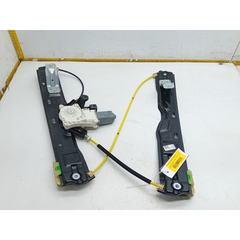 Recambio de elevalunas trasero izquierdo para land rover range rover velar (l560) 2.0 d240 sd4 4x4 referencia OEM IAM J8A227001 