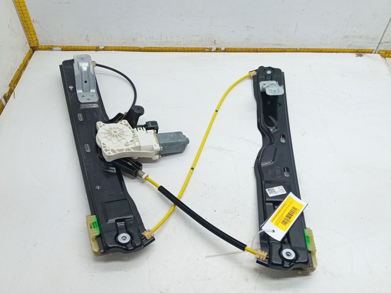 Recambio de elevalunas trasero izquierdo para land rover range rover velar (l560) 2.0 d240 sd4 4x4 referencia OEM IAM J8A227001 