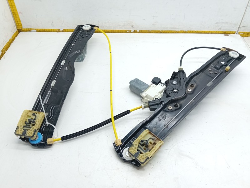 Recambio de elevalunas trasero izquierdo para land rover range rover velar (l560) 2.0 d240 sd4 4x4 referencia OEM IAM J8A227001 