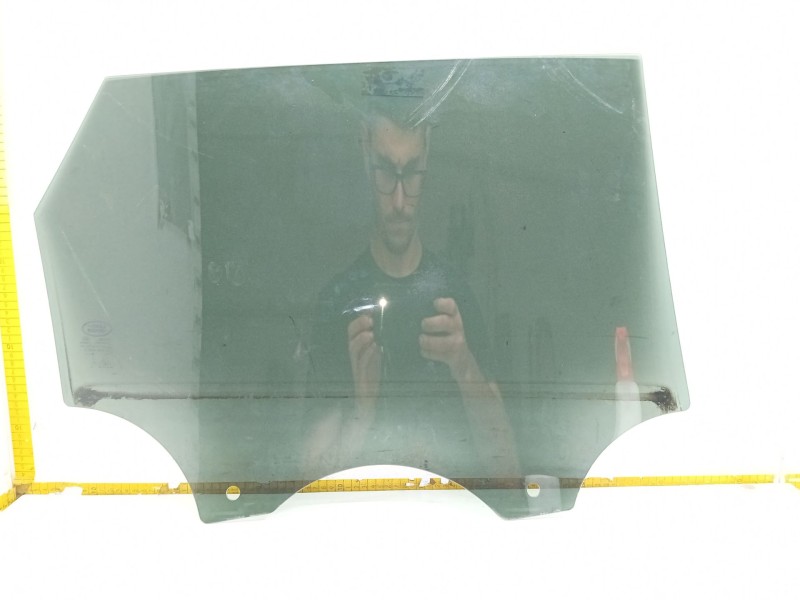 Recambio de luna trasera izquierda para land rover range rover velar (l560) 2.0 d240 sd4 4x4 referencia OEM IAM   