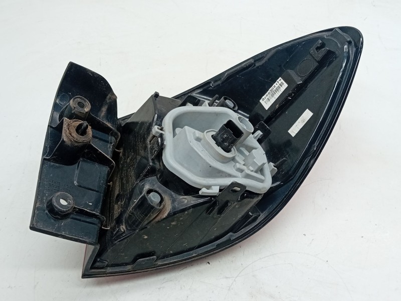 Recambio de piloto trasero izquierdo para renault captur i (j5_, h5_) 1.2 tce 120 referencia OEM IAM 265558548R  