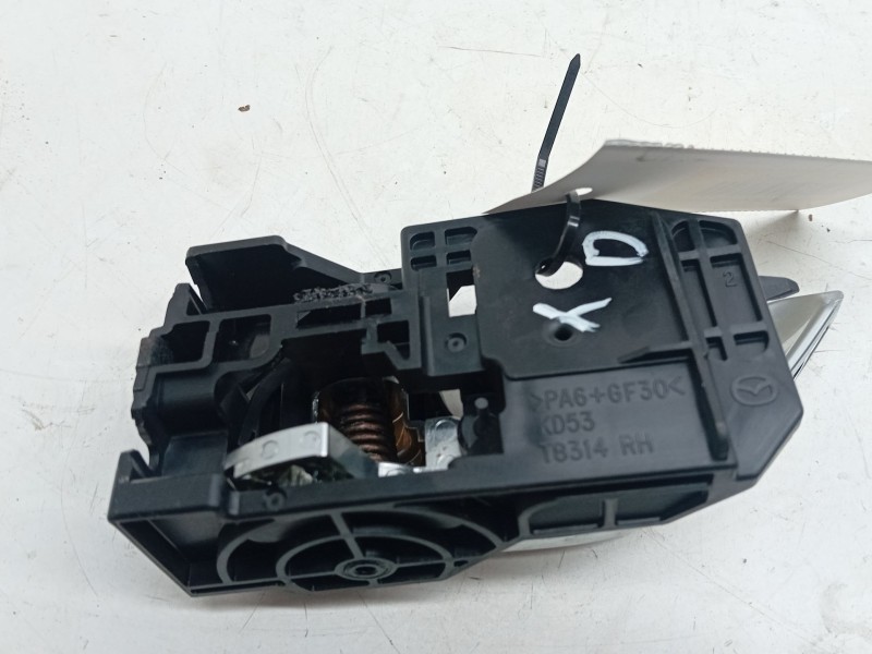 Recambio de maneta interior trasera derecha para mazda cx-5 (ke, gh) 2.2 d awd (ke2aw) referencia OEM IAM KD53T8314  