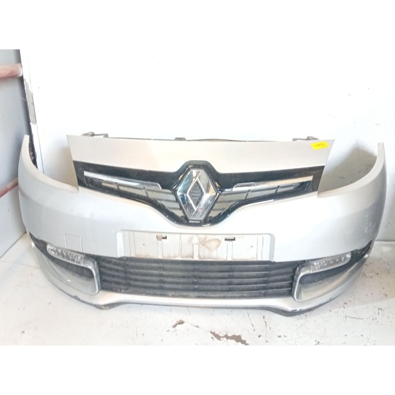 Recambio de paragolpes delantero para renault grand scénic iii (jz0/1_) 1.6 dci (jz00, jz12) referencia OEM IAM   