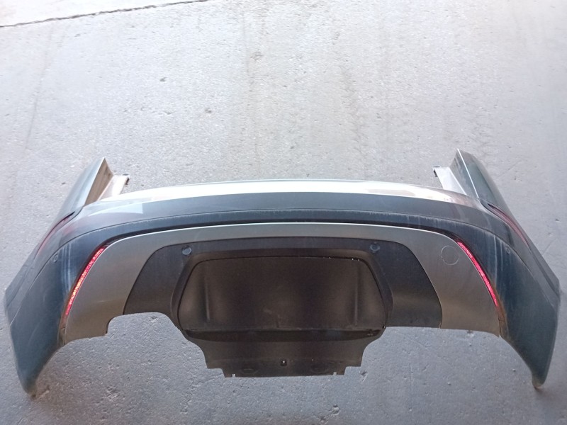 Recambio de paragolpes trasero para land rover range rover velar (l560) 2.0 d240 sd4 4x4 referencia OEM IAM   