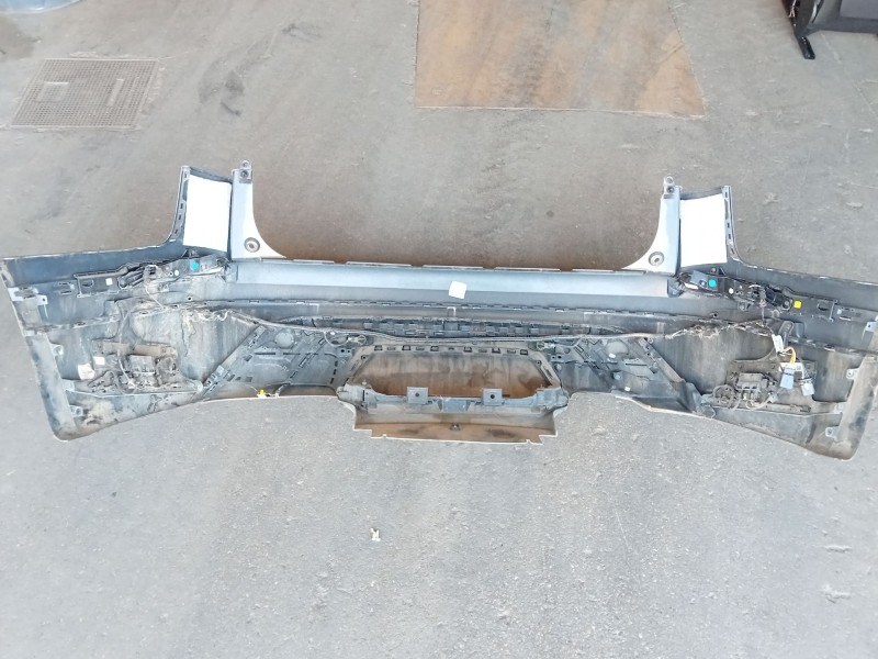 Recambio de paragolpes trasero para land rover range rover velar (l560) 2.0 d240 sd4 4x4 referencia OEM IAM   