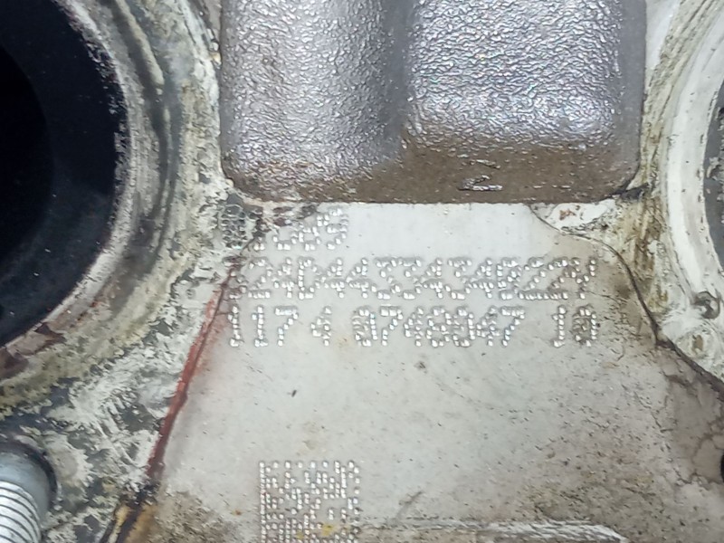 Recambio de culata derecha para infiniti ex 30d referencia OEM IAM 11740748047 1104100Q1E 