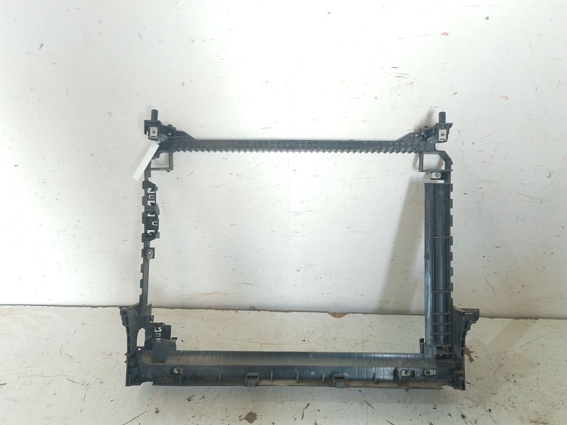 Recambio de soporte electroventilares para land rover range rover velar (l560) 2.0 d240 sd4 4x4 referencia OEM IAM   