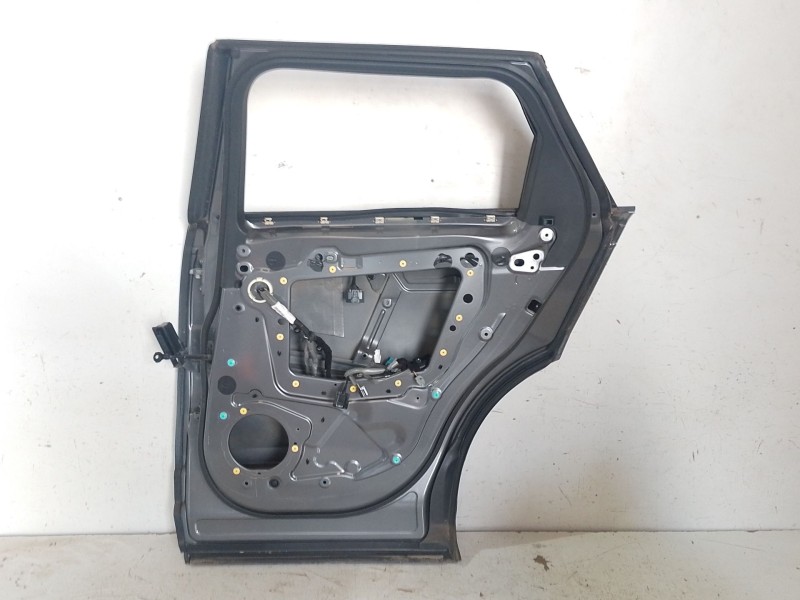 Recambio de puerta trasera derecha para land rover range rover velar (l560) 2.0 d240 sd4 4x4 referencia OEM IAM   
