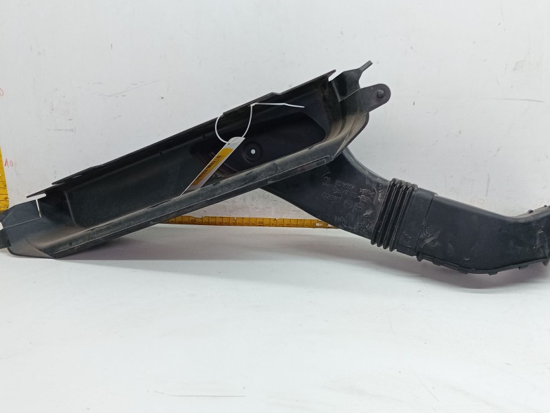 Recambio de toma aire para land rover range rover velar (l560) 2.0 d240 sd4 4x4 referencia OEM IAM J8A29H722  