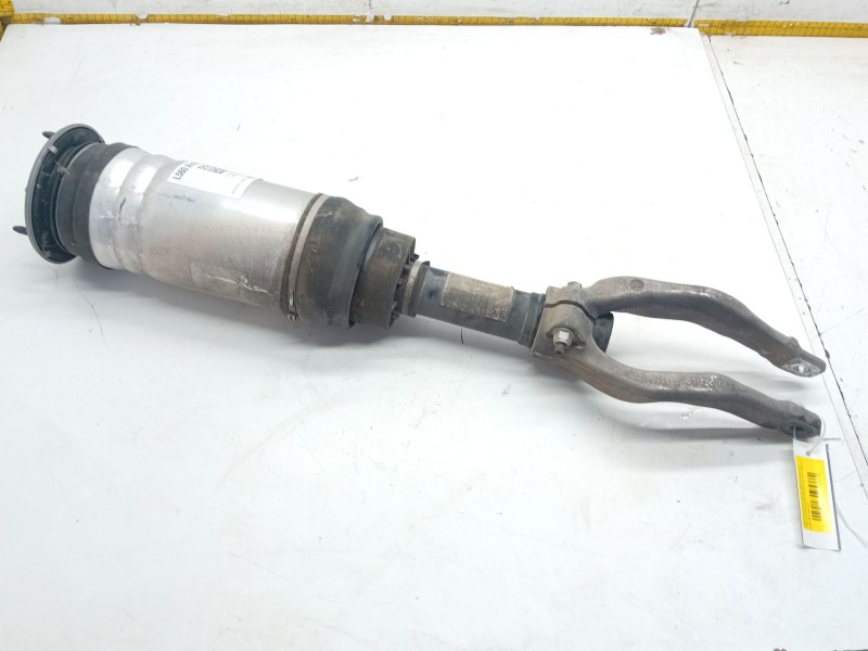 Recambio de amortiguador delantero derecho para land rover range rover velar (l560) 2.0 d240 sd4 4x4 referencia OEM IAM J8A21804