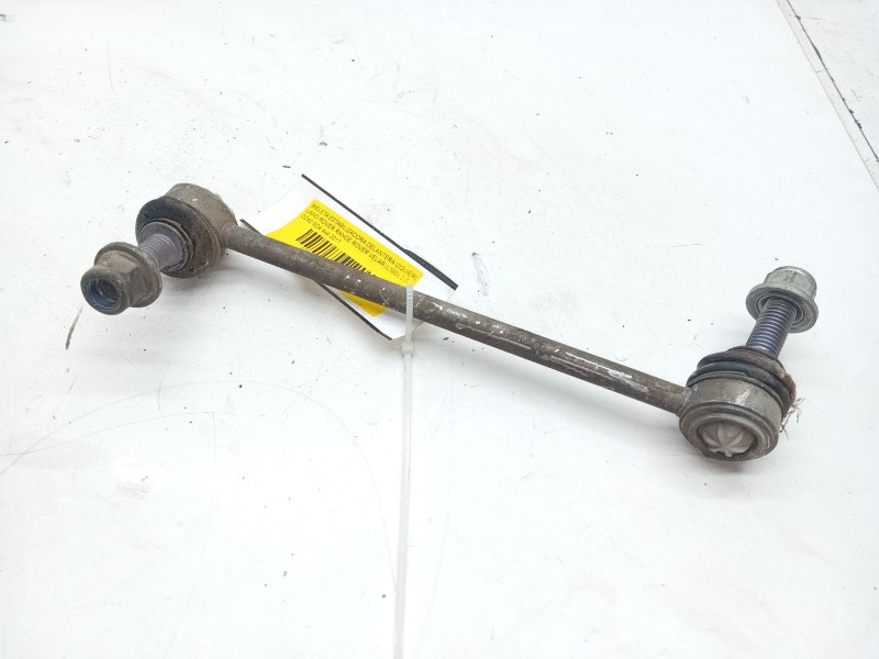Recambio de bieleta estabilizadora delantera izquierda para land rover range rover velar (l560) 2.0 d240 sd4 4x4 referencia OEM 