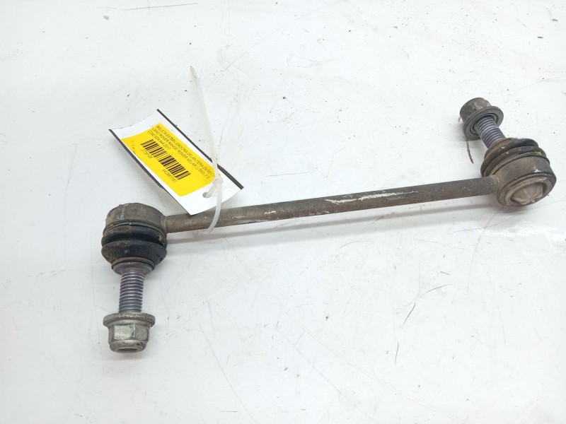 Recambio de bieleta estabilizadora delantera derecha para land rover range rover velar (l560) 2.0 d240 sd4 4x4 referencia OEM IA