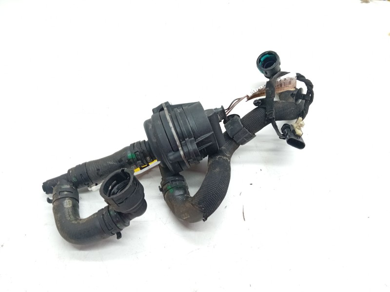 Recambio de motor electrico de agua para land rover range rover velar (l560) 2.0 d240 sd4 4x4 referencia OEM IAM EPLA8501DA  