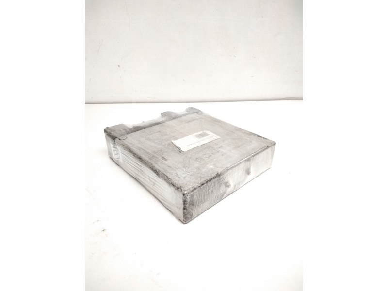 Recambio de centralita motor uce para iveco eurotech 440 e 34t referencia OEM IAM 4460040660  