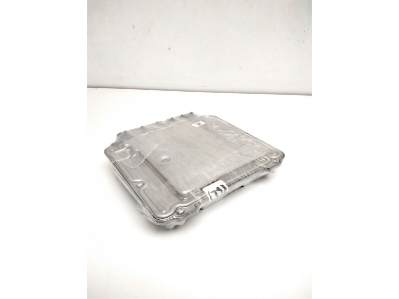 Recambio de centralita motor uce para bmw serie 3 touring (e91) 318d referencia OEM IAM 0281081984 030445420 8519667