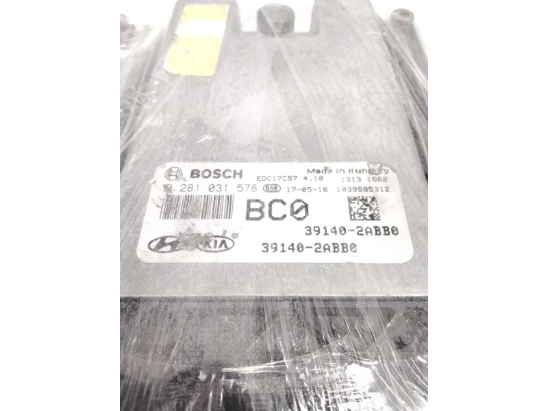 Recambio de centralita motor uce para hyundai tucson se bluedrive referencia OEM IAM 0281031578 EDC17C57 391402ABB0