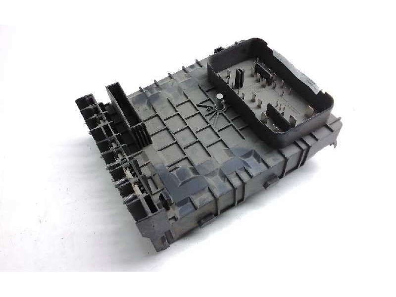 Recambio de caja fusibles para volkswagen touran (1t2) referencia OEM IAM 1K0937125A 1E150807 1394932