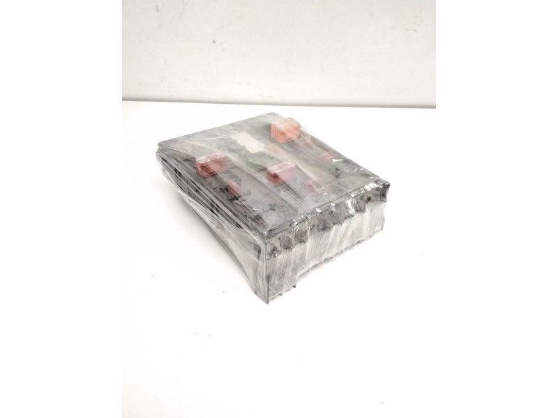 Recambio de caja fusibles para seat leon (5f1) 2.0 tdi referencia OEM IAM 1K0937124K 1394932 