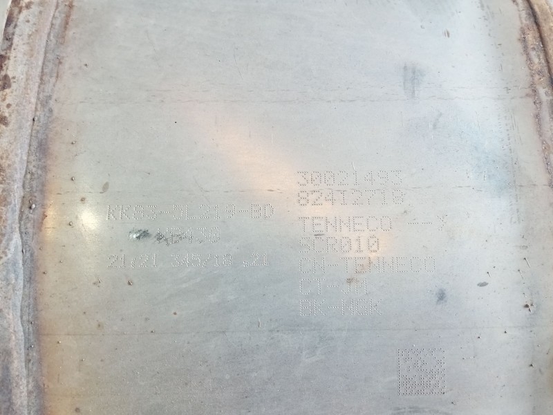 Recambio de tubo escape central para land rover range rover velar (l560) 2.0 d240 sd4 4x4 referencia OEM IAM KK835L219BD  