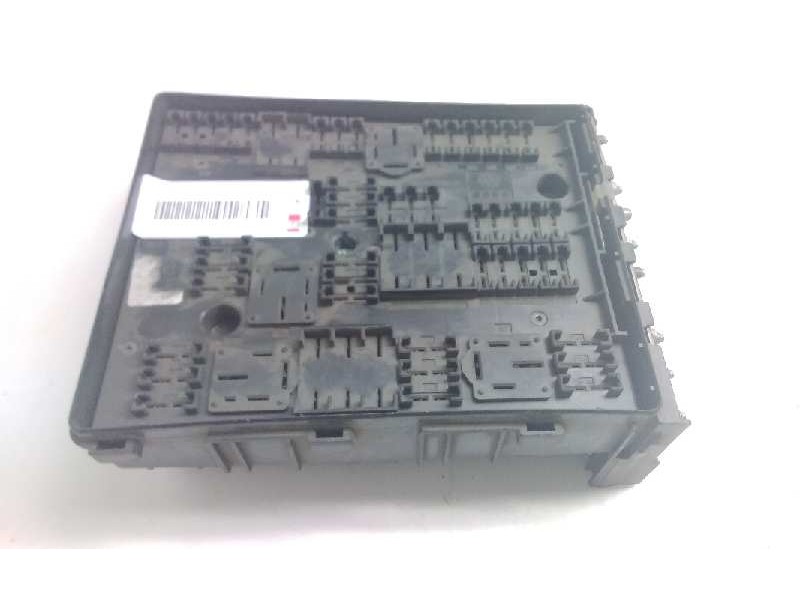 Recambio de caja fusibles para volkswagen touran (1t2) referencia OEM IAM 1k0937124K 1394932 