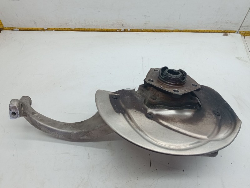 Recambio de mangueta delantera izquierda para audi a4 berlina (8w2) 2.0 16v tdi referencia OEM IAM 8W407241F  