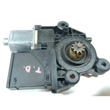 Recambio de motor elevalunas trasero derecho para renault scenic iii 1.4 tce referencia OEM IAM   
