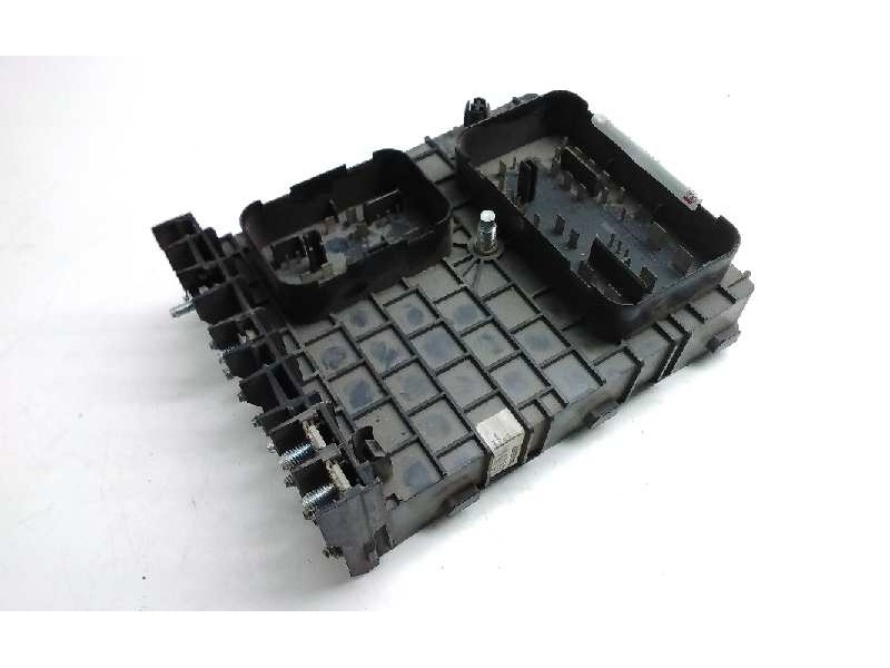 Recambio de caja fusibles para volkswagen touran (1t2) referencia OEM IAM 1K0937124K 1394932 