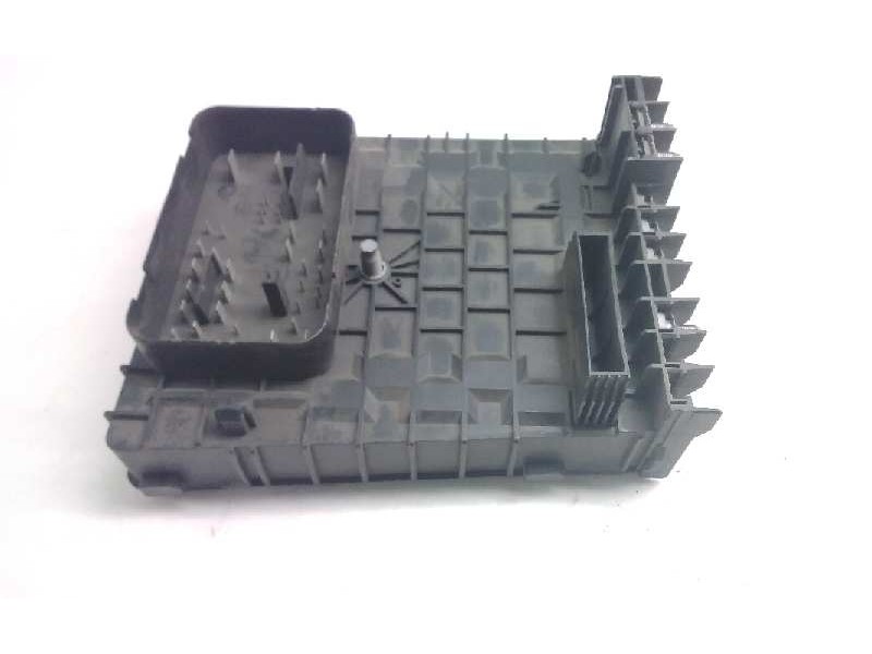 Recambio de caja fusibles para volkswagen touran (1t2) referencia OEM IAM 1K0937125A 1394932 