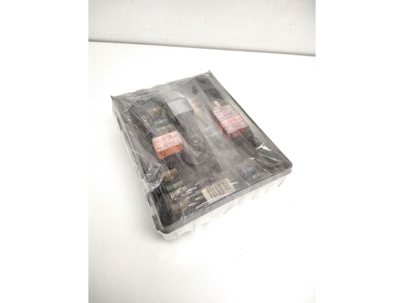 Recambio de caja fusibles para volkswagen touran (1t2) referencia OEM IAM 1K0973125 1394932 