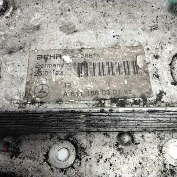 Recambio de enfriador aceite motor para mercedes-benz vito (w638) caja cerrada referencia OEM IAM A6111880301  