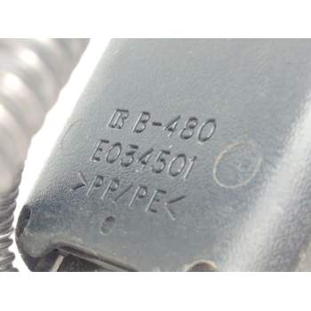 Recambio de enganche delantero derecho para toyota auris referencia OEM IAM E034501  