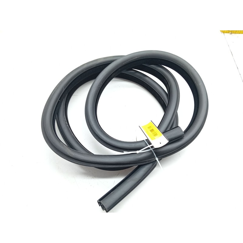 Recambio de gomas contorno puerta para land rover range rover velar (l560) 2.0 d240 sd4 4x4 referencia OEM IAM   