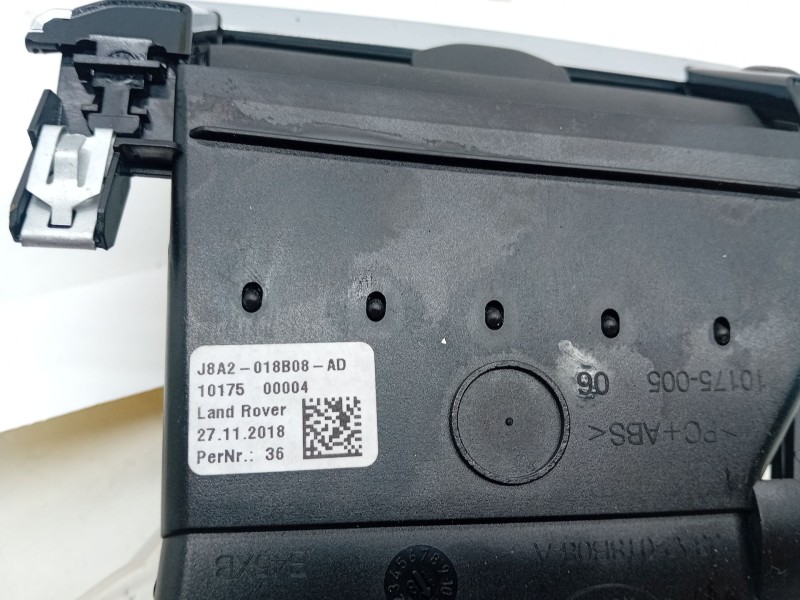 Recambio de aireador izquierdo para land rover range rover velar (l560) 2.0 d240 sd4 4x4 referencia OEM IAM J8A2018B08  