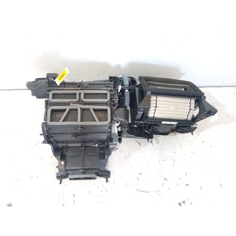 Recambio de calefaccion entera normal para land rover range rover velar (l560) 2.0 d240 sd4 4x4 referencia OEM IAM J8A219B555F  