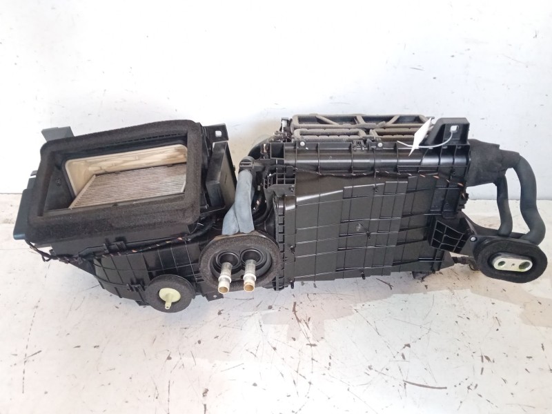 Recambio de calefaccion entera normal para land rover range rover velar (l560) 2.0 d240 sd4 4x4 referencia OEM IAM J8A219B555F  