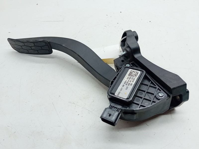 Recambio de pedal acelerador para land rover range rover velar (l560) 2.0 d240 sd4 4x4 referencia OEM IAM HK839F836  