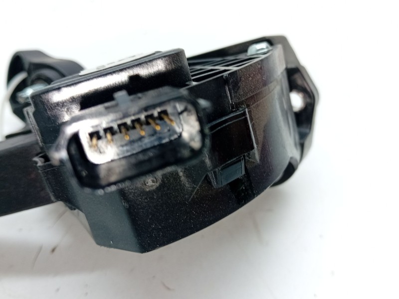 Recambio de pedal acelerador para land rover range rover velar (l560) 2.0 d240 sd4 4x4 referencia OEM IAM HK839F836  