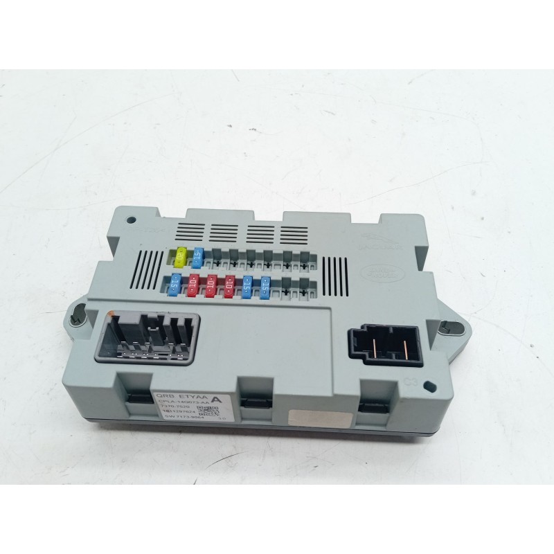 Recambio de caja fusibles para land rover range rover velar (l560) 2.0 d240 sd4 4x4 referencia OEM IAM CPLA14Q073AA  