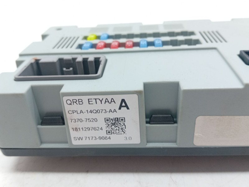 Recambio de caja fusibles para land rover range rover velar (l560) 2.0 d240 sd4 4x4 referencia OEM IAM CPLA14Q073AA  