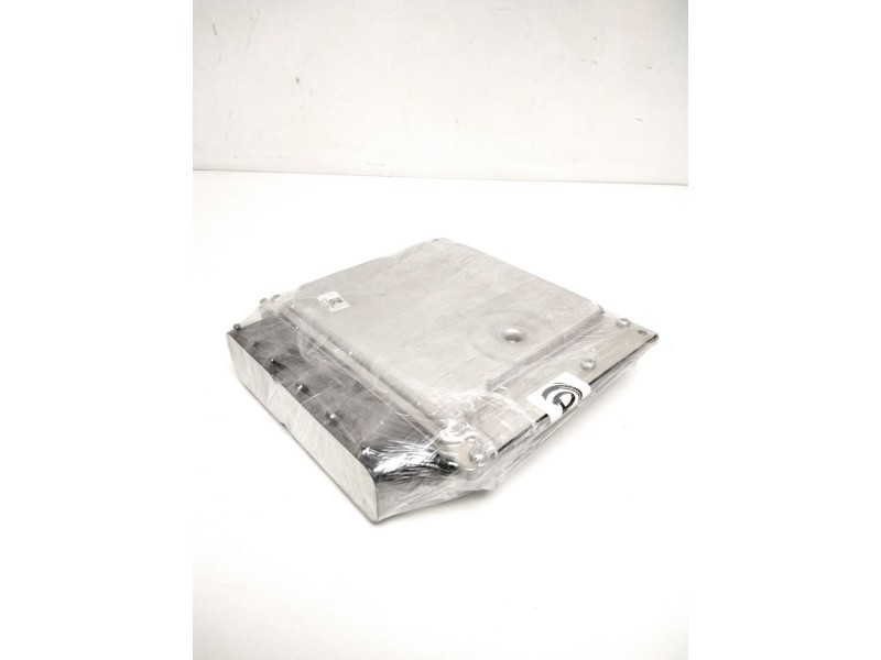 Recambio de centralita motor uce para bmw serie 1 berlina (e81/e87) 118d referencia OEM IAM 0281016106 030318442 DDE8506434