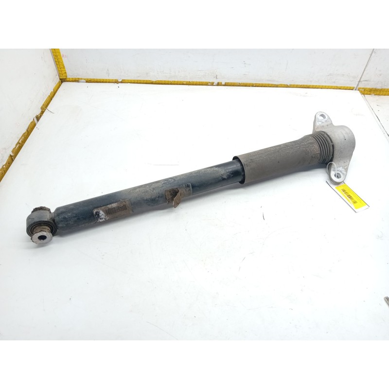 Recambio de amortiguador trasero izquierdo para land rover range rover velar (l560) 2.0 d240 sd4 4x4 referencia OEM IAM J8A21808