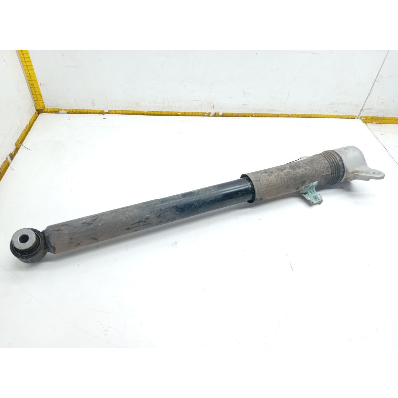 Recambio de amortiguador trasero derecho para land rover range rover velar (l560) 2.0 d240 sd4 4x4 referencia OEM IAM J8A218080 