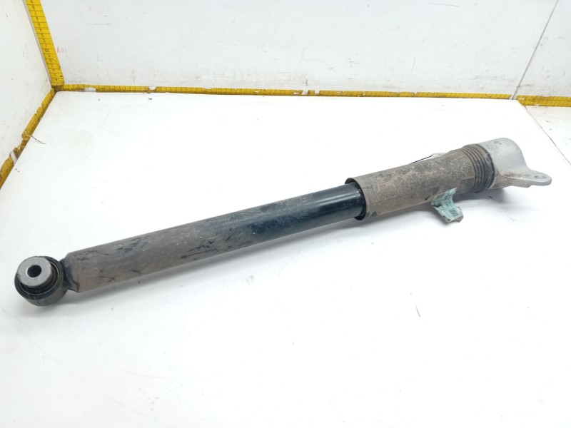 Recambio de amortiguador trasero derecho para land rover range rover velar (l560) 2.0 d240 sd4 4x4 referencia OEM IAM J8A218080 
