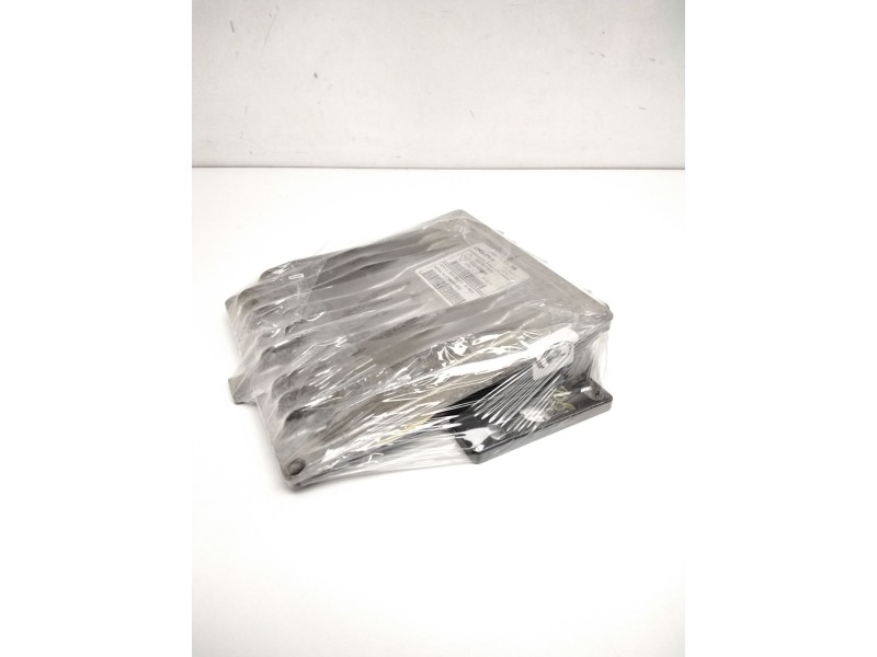 Recambio de centralita motor uce para nissan nv 200 (m20) kombi comfort referencia OEM IAM 8200911560 R0410B041C 8209909666