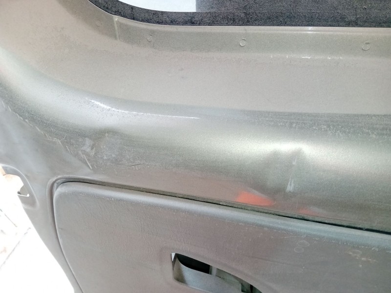 Recambio de puerta trasera izquierda carga para renault trafic ii autobús (jl) 1.9 dci 100 (jl0c) referencia OEM IAM   