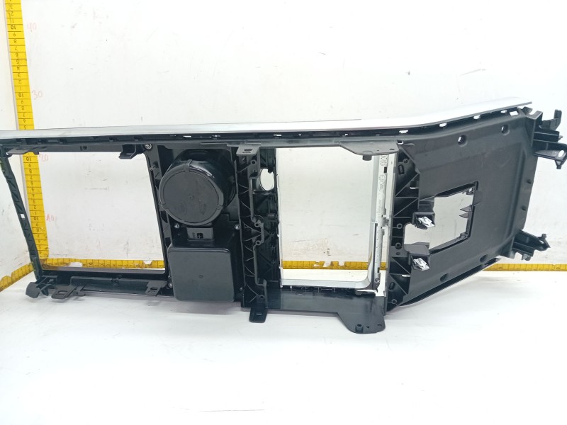 Recambio de consola central para land rover range rover velar (l560) 2.0 d240 sd4 4x4 referencia OEM IAM L5608454  