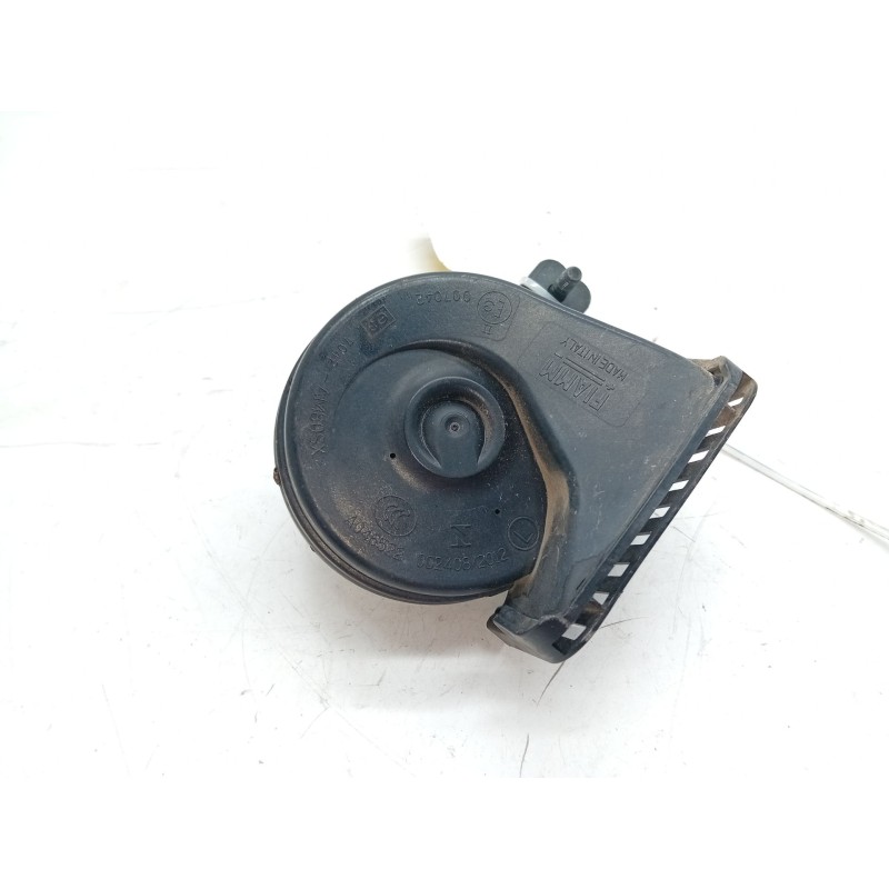 Recambio de claxon para land rover range rover velar (l560) 2.0 d240 sd4 4x4 referencia OEM IAM 7042AM80SX  