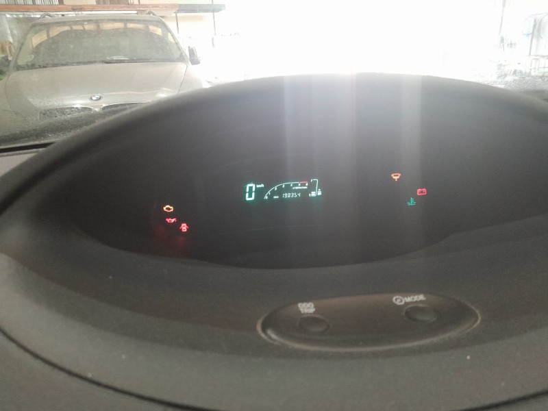 toyota yaris (_p1_) del año 2005