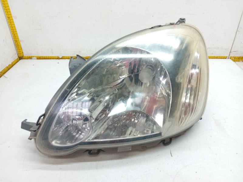 Recambio de faro izquierdo para toyota yaris (_p1_) 1.4 d-4d (nlp10_) referencia OEM IAM 811500D081  