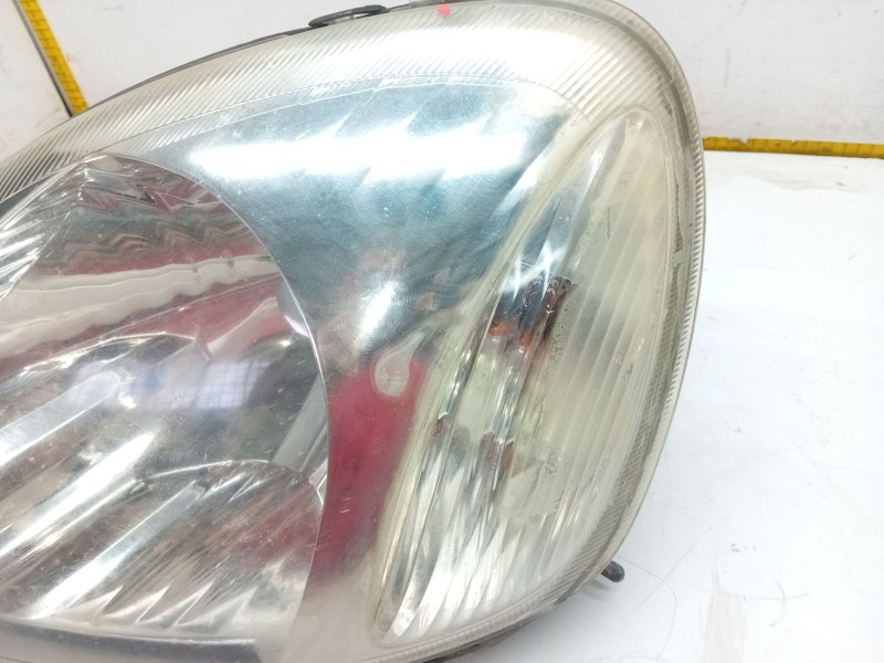 Recambio de faro izquierdo para toyota yaris (_p1_) 1.4 d-4d (nlp10_) referencia OEM IAM 811500D081  